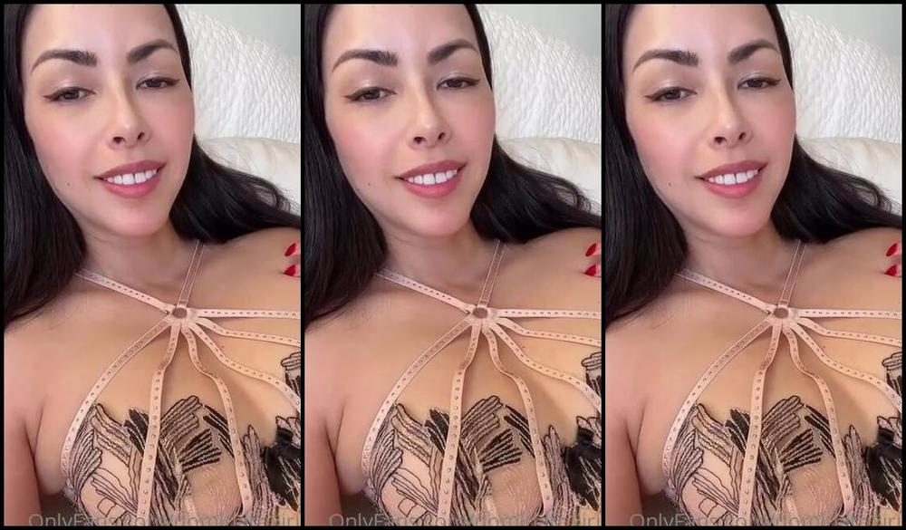 Mistress Iris Nicknamed Dominatrixiris Onlyfans How Desperate Are You To Take Your Place At My Feet Darling Theres A Lot You Need To Learn Befor 1 Hg