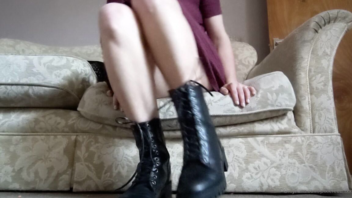 Pixiefeetnixx Taking Off My Sweaty Boots And Socks When I Get Home Always Feels Amazing How