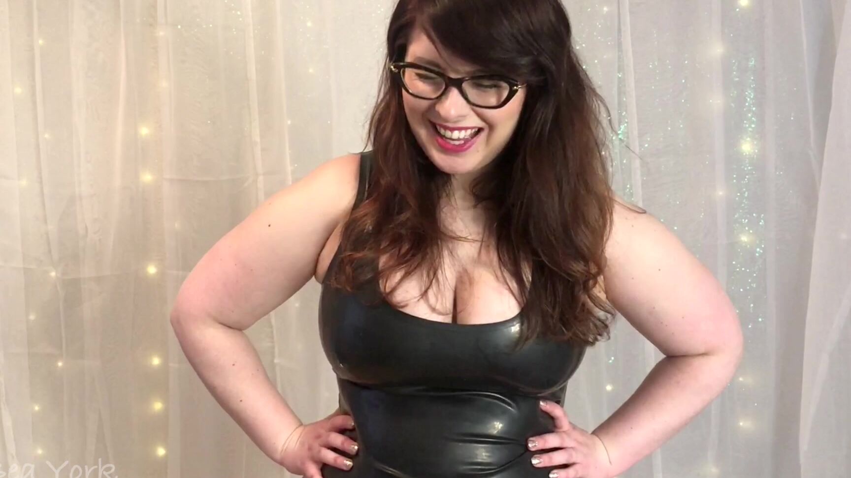 SPH, Femdom, Verbal Humiliation, Eye Glasses, Latex bea york sph in latex ManyVids