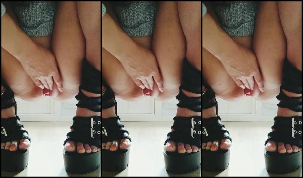 Frejas Submissive Feet Nicknamed Frejassubmissivefeet Onlyfans I Like These Shoes