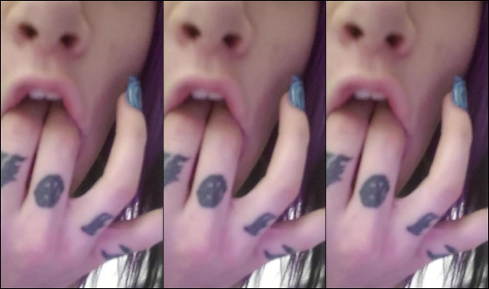 All Natural, Fingering, Public Toilet, Solo masturbation, Tattoos msviciousfeline feline joins the mile high club ManyVids