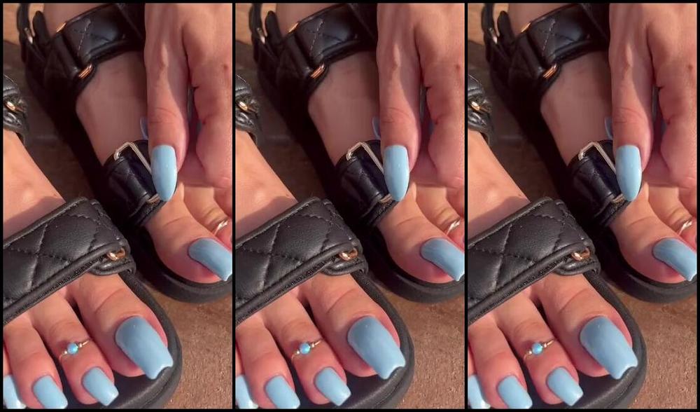 Greek Goddess Li Aka Greekli77 09 13 2024 Onlyfans Video These Sandals Are Soooo Comfortable I Know Theyd Catch Your Attention Even If Youre In