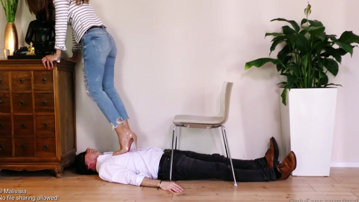 Malivisia Nicknamed Malivisia Onlyfans 09 17 2021 A Good Boy Gives Me Such A Soft Feeling Under My Louboutins Yes It S Trampling Time