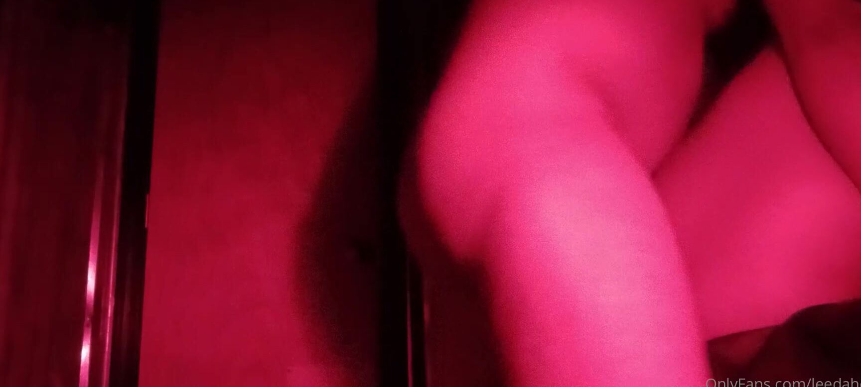 Leedahotwife I Be Needing A Dick To Bounce On While