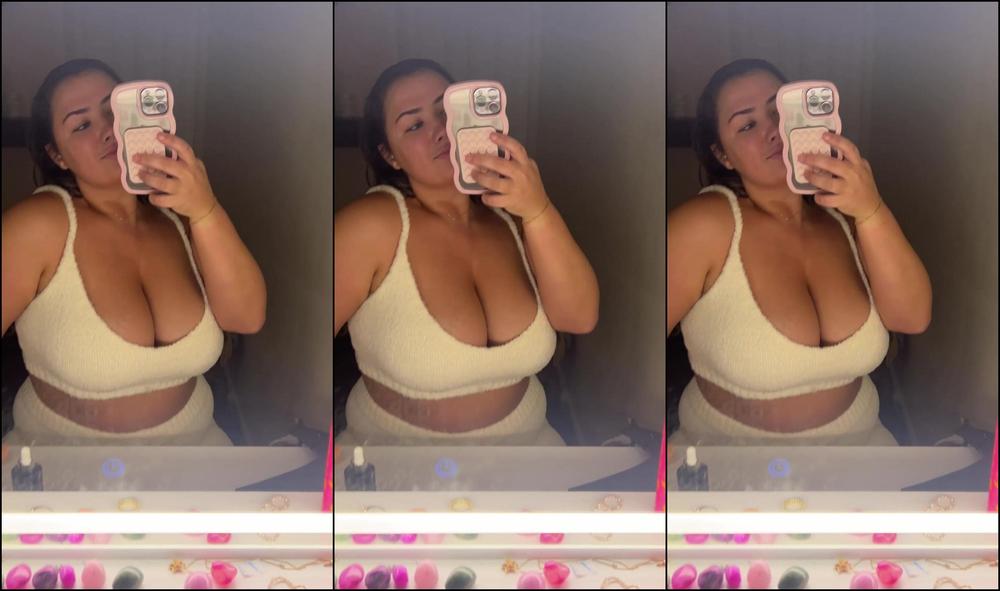 Brittneysboobs 2981672964 08 16 2023 Tip For Me To Take It Off