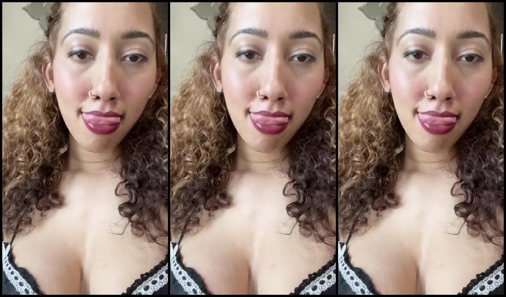 Crystalsinful Onlyfans Come Smell These Lips U