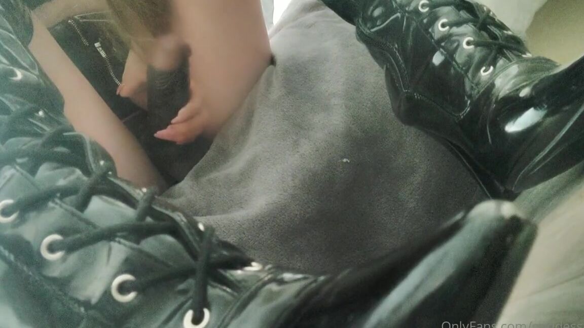 Goddess Anna Nicknamed Goddessanna Onlyfans Worship My Perfection2 Yd