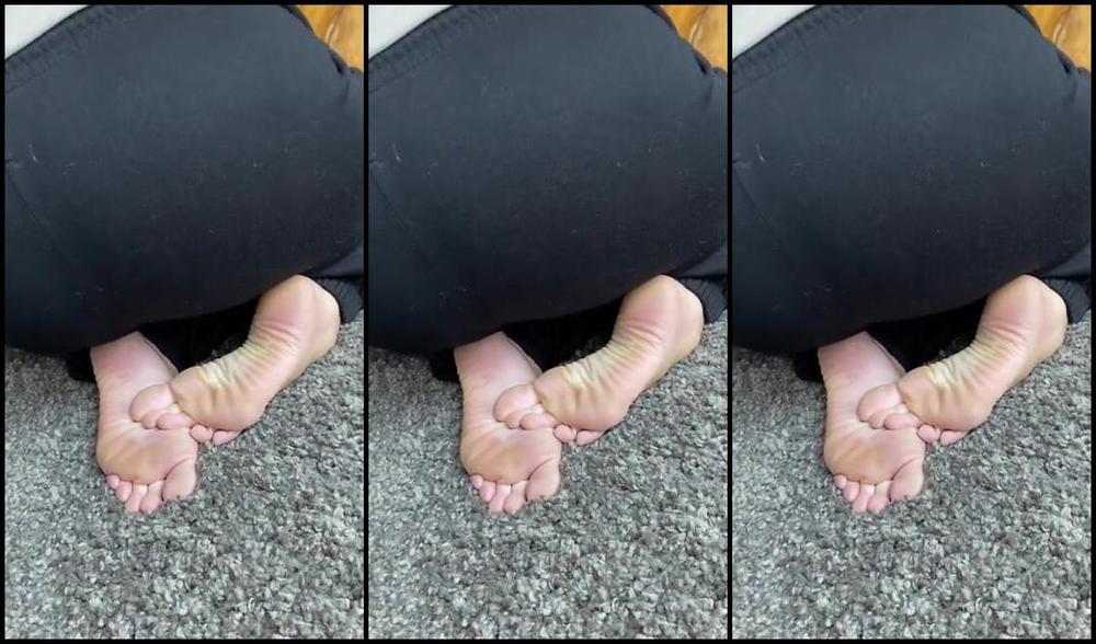 Thefantasychest Onlyfans The College Girl Study Buddies A Hand Held Fantasy Teaching Yoga Classes 15 Hours A Week Whilep