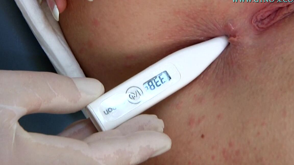 "Natalie Black" Tampon, Medical Fetish, Brunette, Anal Enema, Piss, Close Ups, Gyno Exam Natalie Black SiteRip