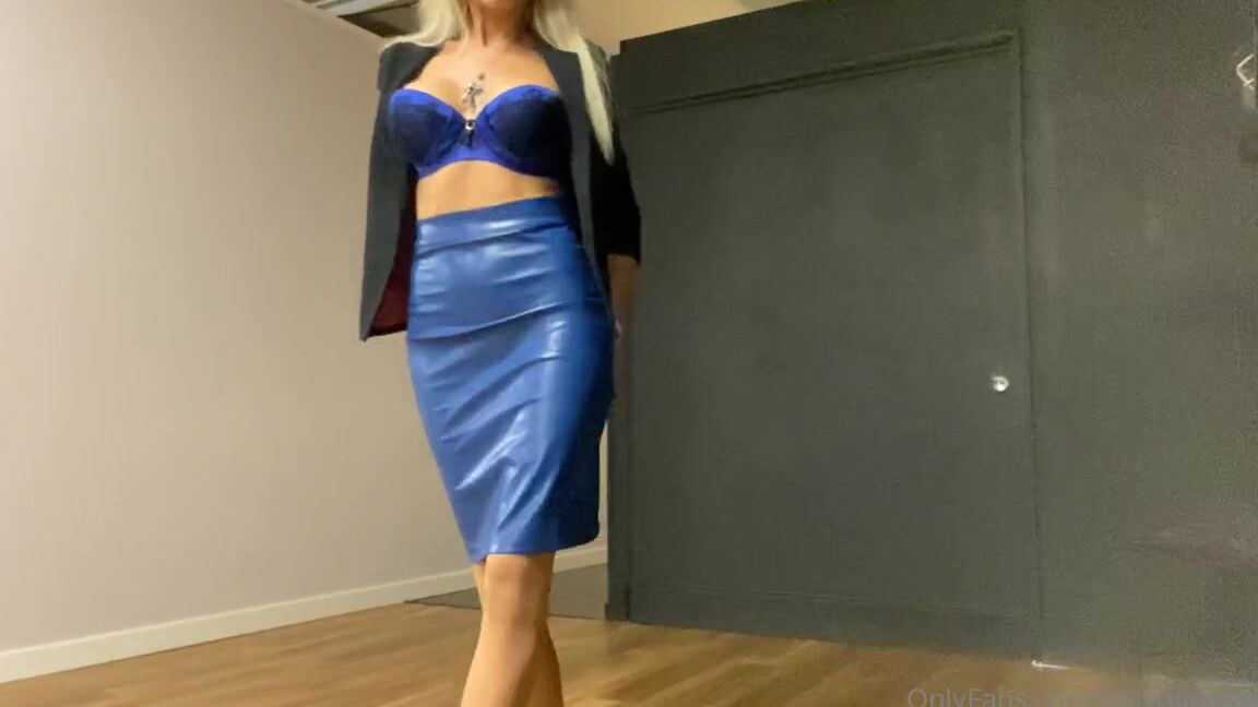 Ladydarkangeluk Onlyfans Video 46