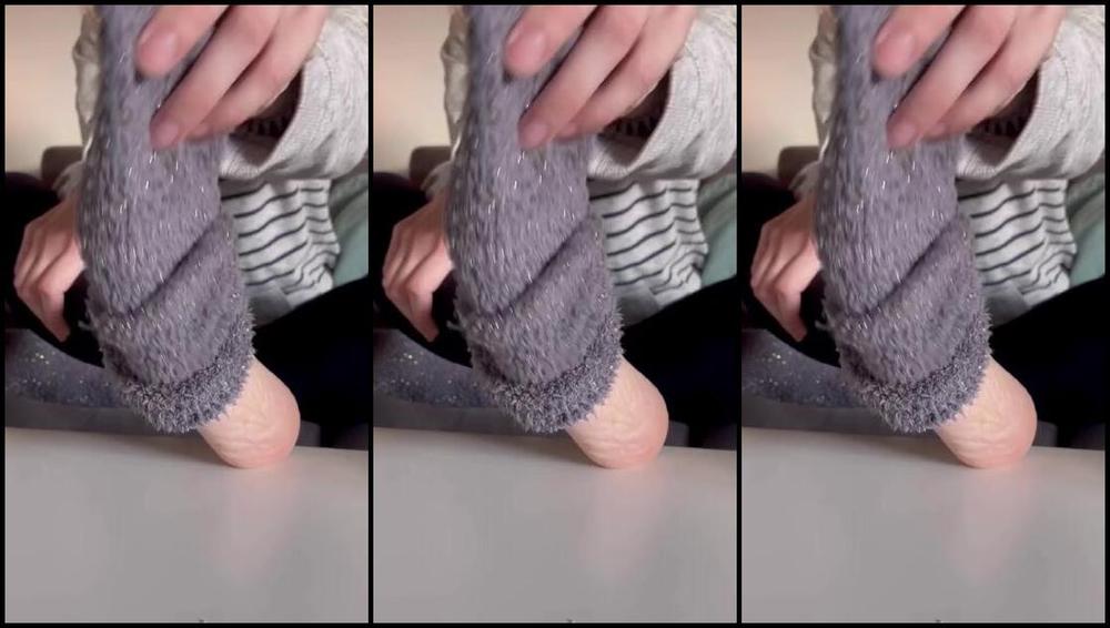 Knuspi Feet Nicknamed Knuspi Feet Onlyfans Feetknuspi Feet 2767169039 I Saw You Starring At My Fuzzy Socks I Take My Socks Off To Show You