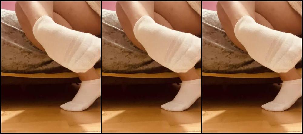 Miss Demi Dee Nicknamed Missdemidee123 Onlyfans Foot Worshipping Mmm How Delicious You Absolute L O S