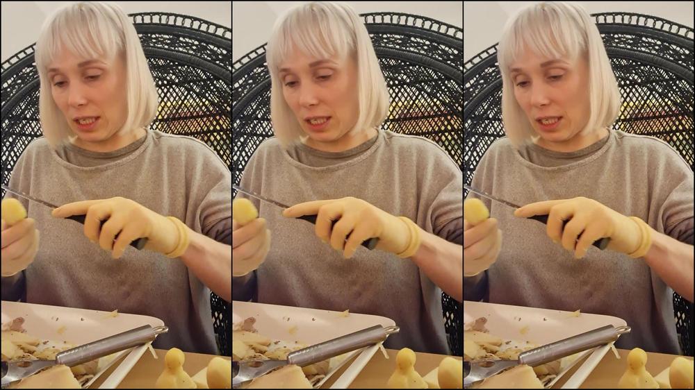 Mistressmarks A Little Insight Into Desperate Dolly S Dilemma And The Preparations For What Will Be Her Current Si