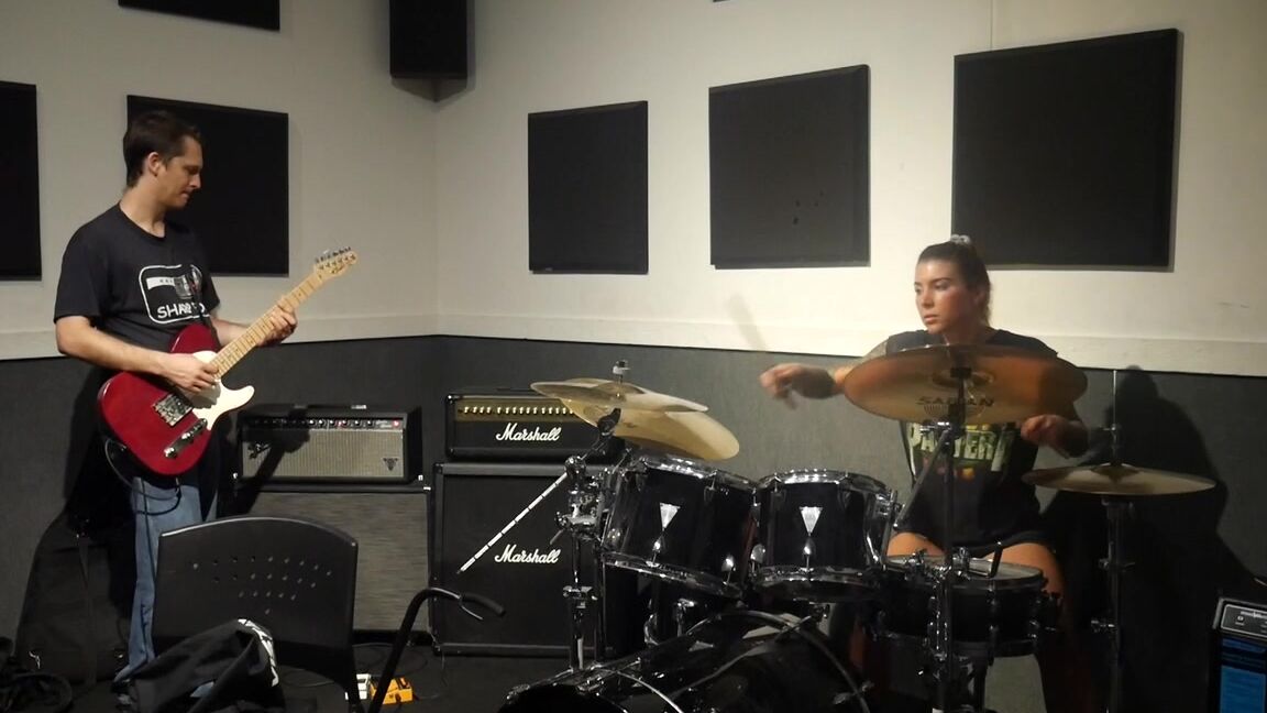 Felicity Feline Hard Rock Jam