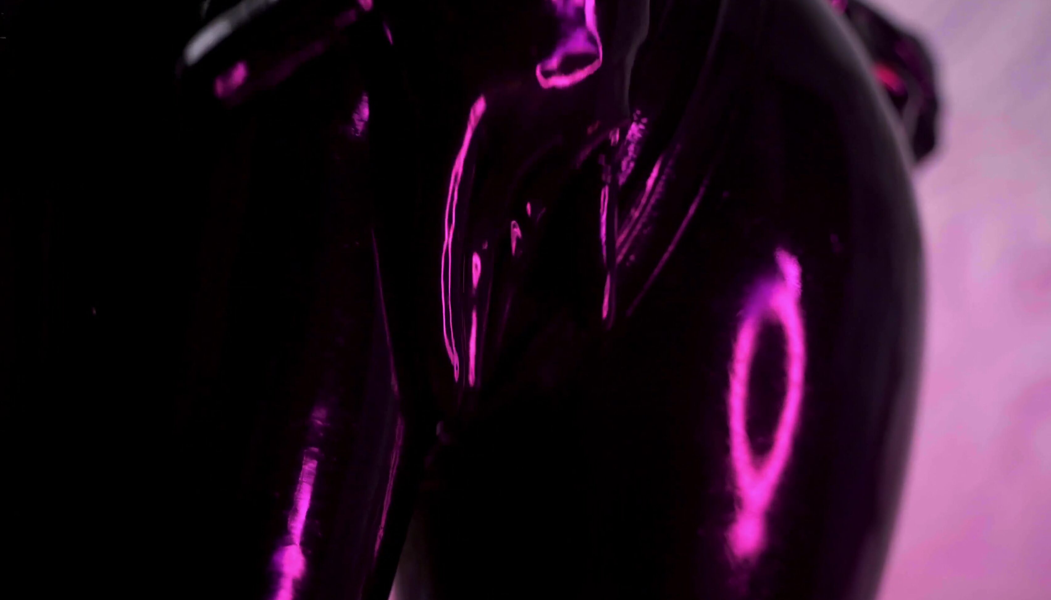 JOI, JOI Games, Latex, Liquid Latex, Oil hot-joi-in-black-latex-catsuit ManyVids