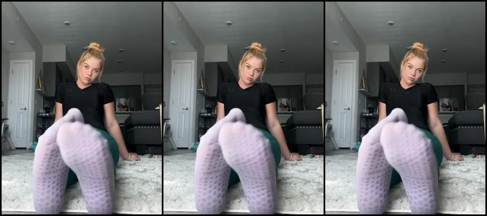 Livia Love Nicknamed Livialovex Onlyfans If You Were Wondering What My Workouts Looked Like Here Ya Goo This Is Also V4W