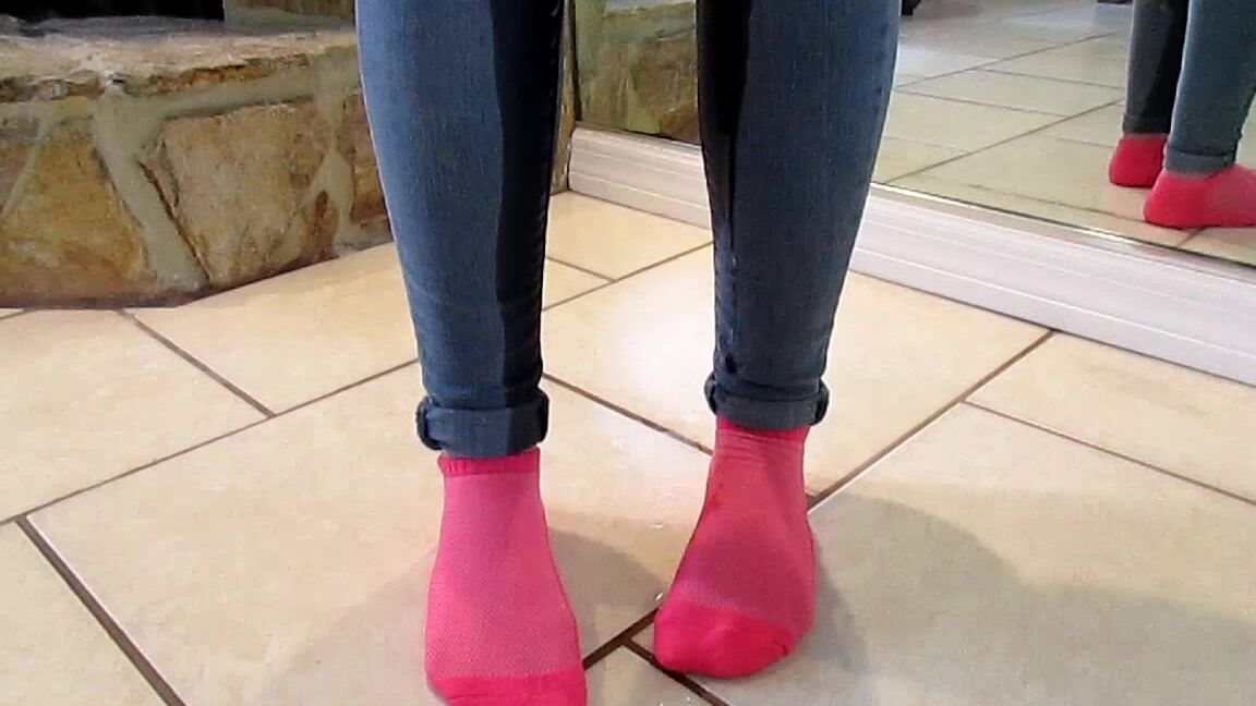 Xxsmiley Trying To Hold It In