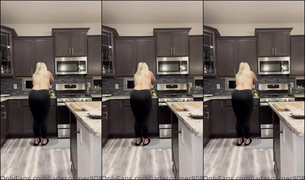 Jadescorner After Sex Sandwich Anyone