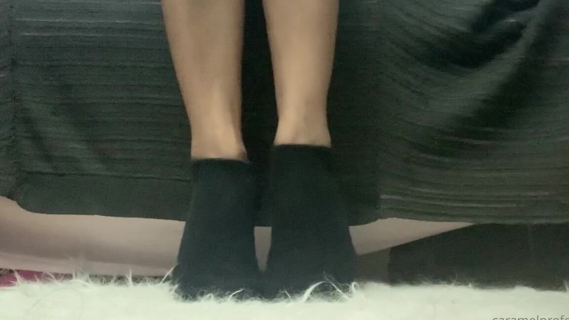 Puja Nicknamed Caramelprofessor Onlyfans It S Been A Long Day Amp I Ve Been Wearing These Since This Morning It Feels