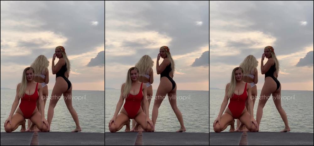 Bethanylilya I Little Bit Of Fun With Some Girls