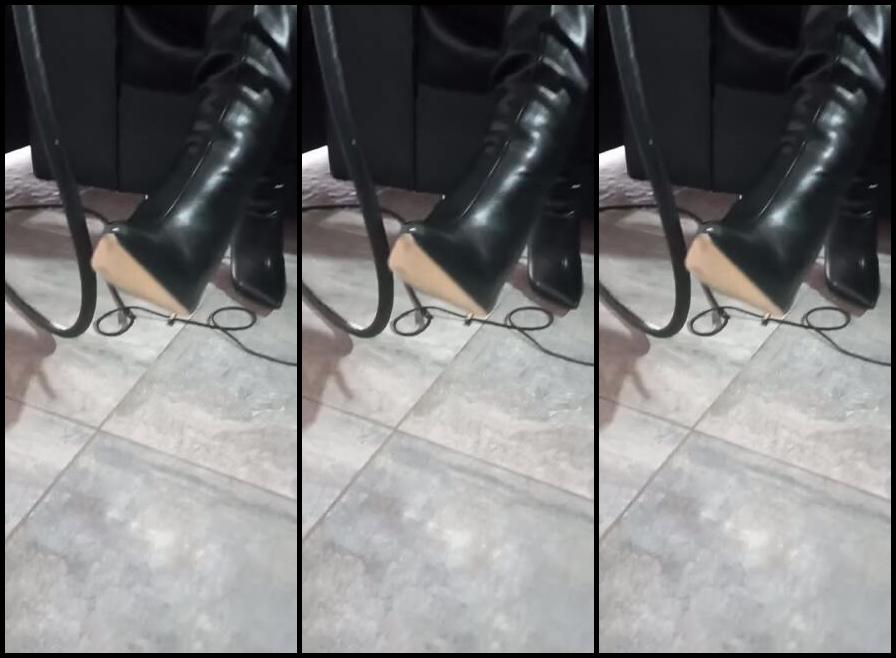 Goddess Kalinda Nicknamed Goddesskalinda Onlyfans You Are An Insignificant Being That Crawls In My Presence Like A Worm