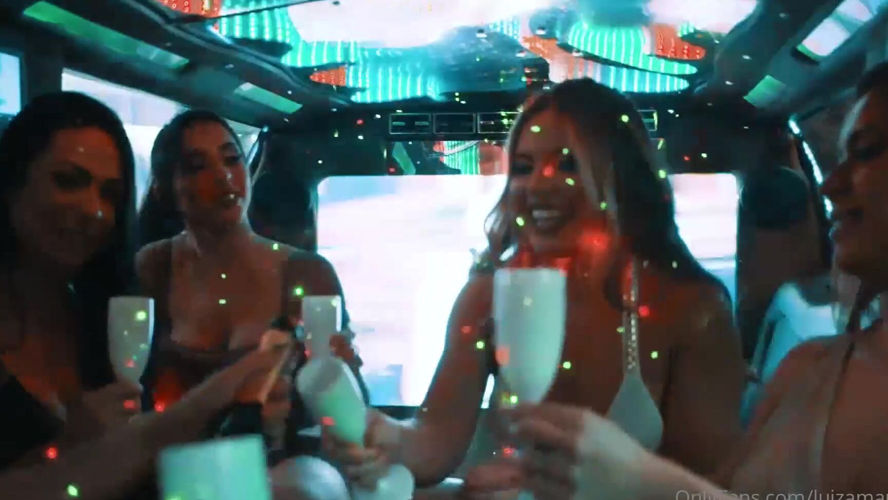 Luizamarcato Preview Of Our Limousine Party Vista Previa De Nuestra Fiesta En Limusina Pr Via Da Nossa