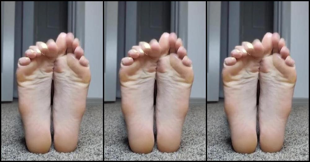 Megan Fletcher Aka Sweetsoleprincess Onlyfans You Cant Get Enough Of My Perfect Big Feet And Thats Perfectly Okay I Love