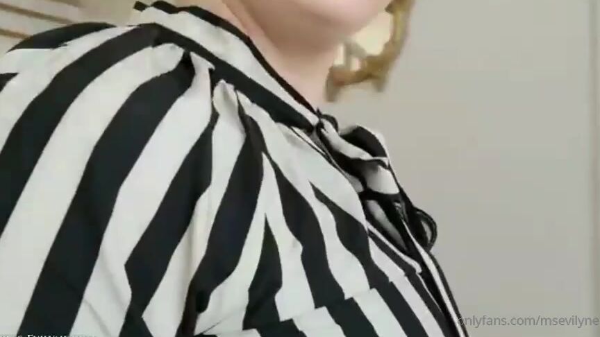 Dominatrix Mistress Evilyne msevilyne 297 OnlyFans