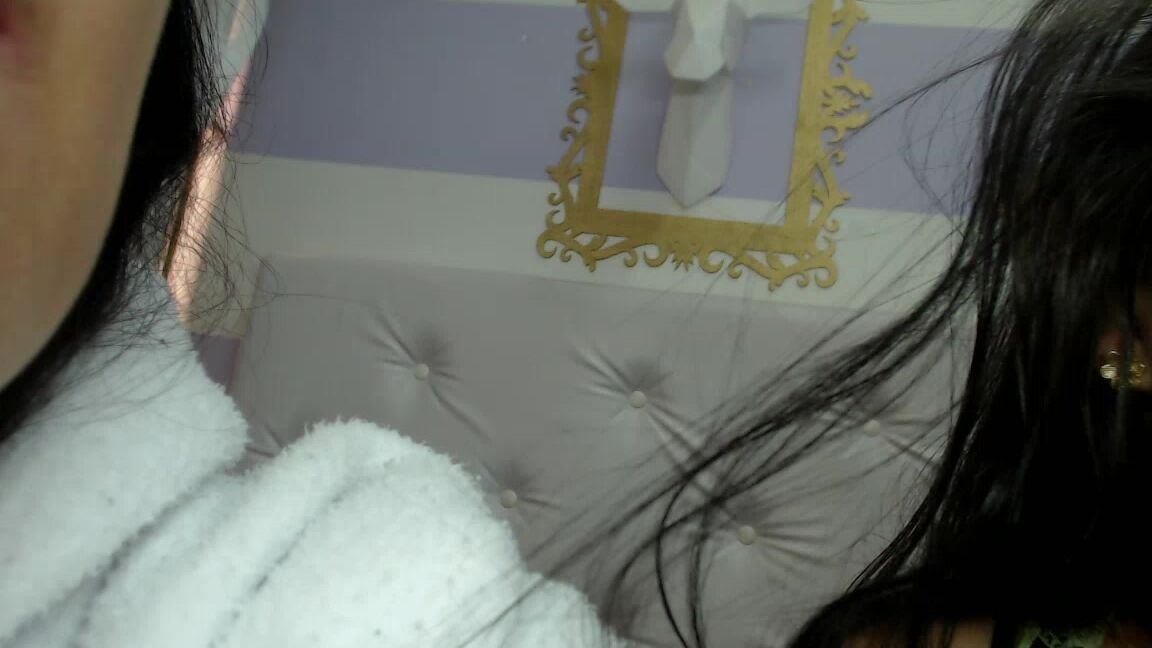 Braces,Girl Girl,Nose Blowing,Nose Pinching,Tongue Fetish miaisabella3 cute noses ManyVids