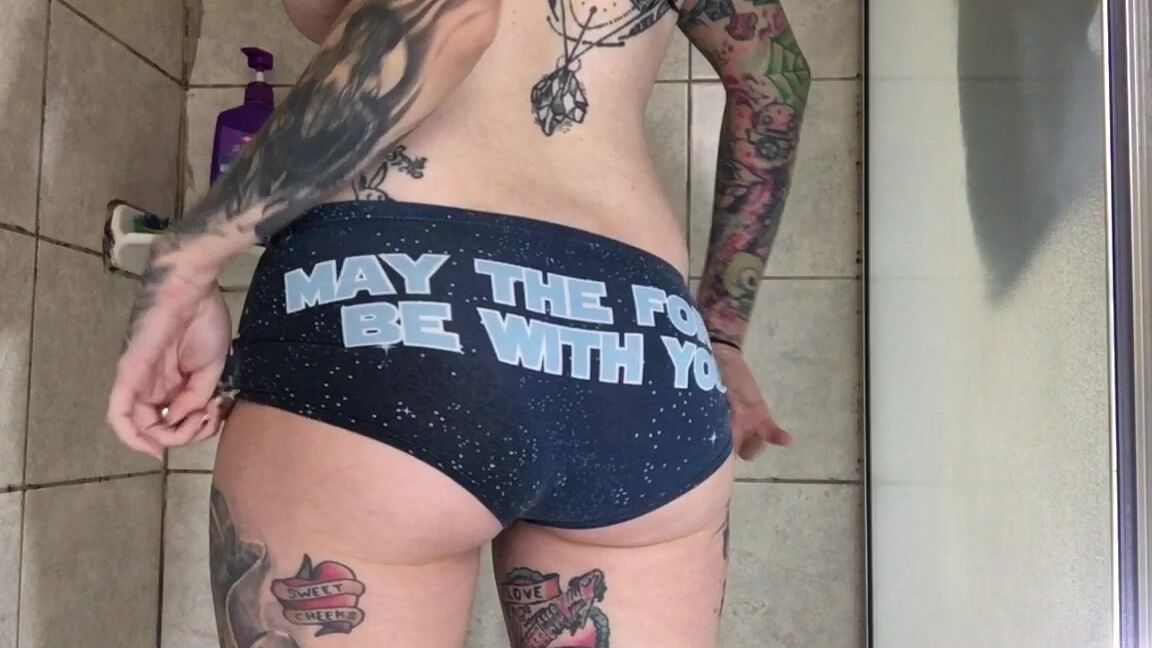 Tanksfeet Pregnant Panty Wetting