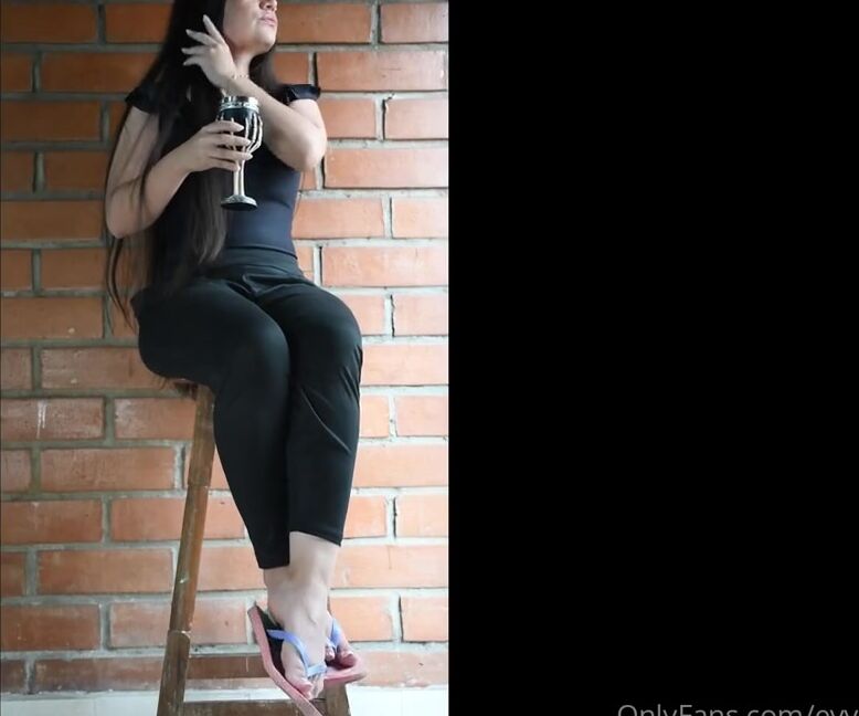 Evvalion Nicknamed Evvalion 05 25 2022 Onlyfans Video I Am So Tired Beacuse Of The College So I Will To Get Relax And You