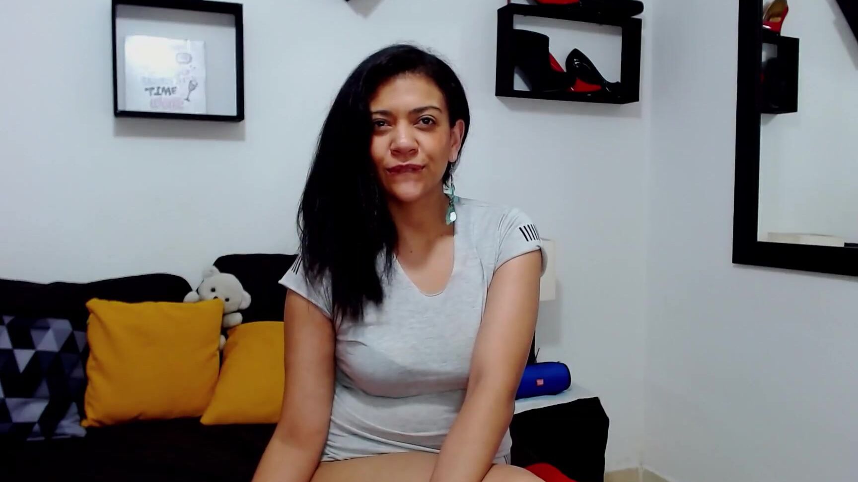 Aghata Manson Sexy Strip