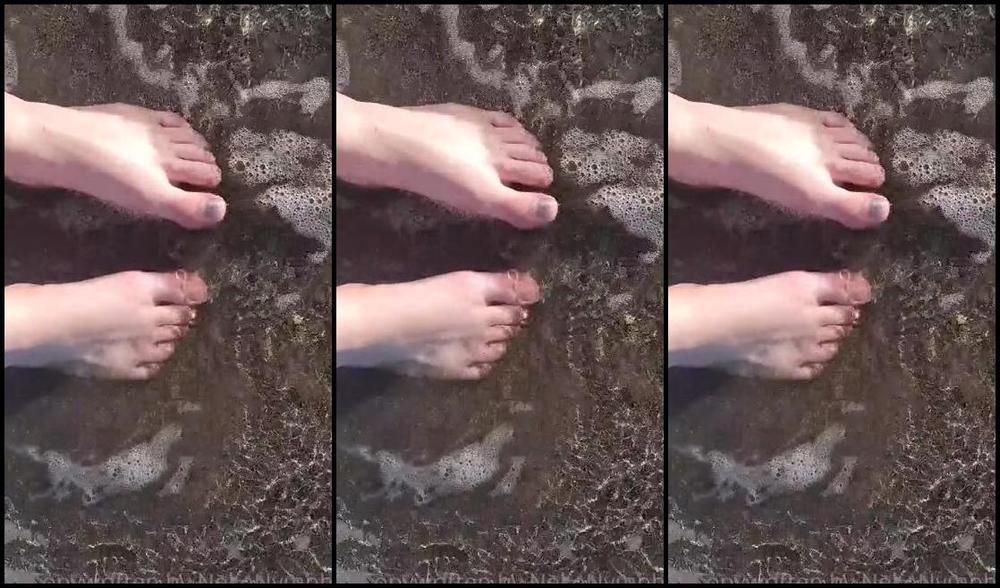 Nekonymphe Onlyfans Ocean Feet And Sandy Toes N6