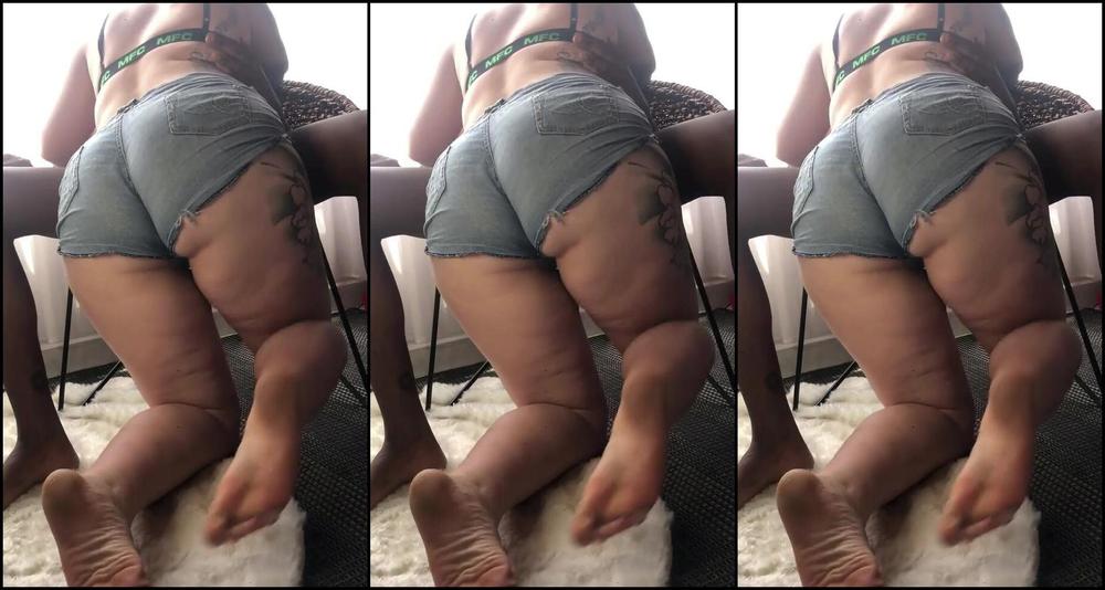 BBC,Blowjob,Jeans Fetish,PAWG,Short Shorts embermae jealous of the view ManyVids