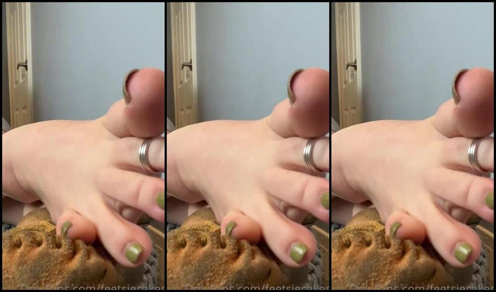 Caroline Aka Feetsiecakes Onlyfans Smelly Feet Cum Countdown Yes Please
