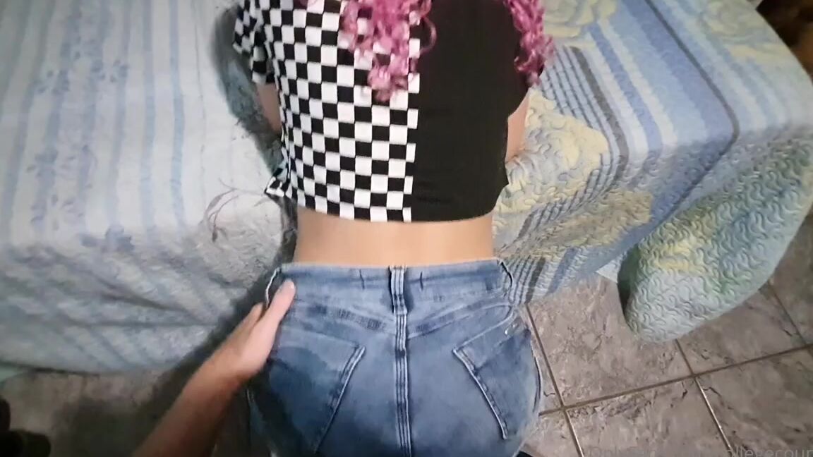 College Couple Nicknamed Collegecoupleph 03 27 2022 Onlyfans Video Were Going Out For A Date How About A New Video With This Outfit When We