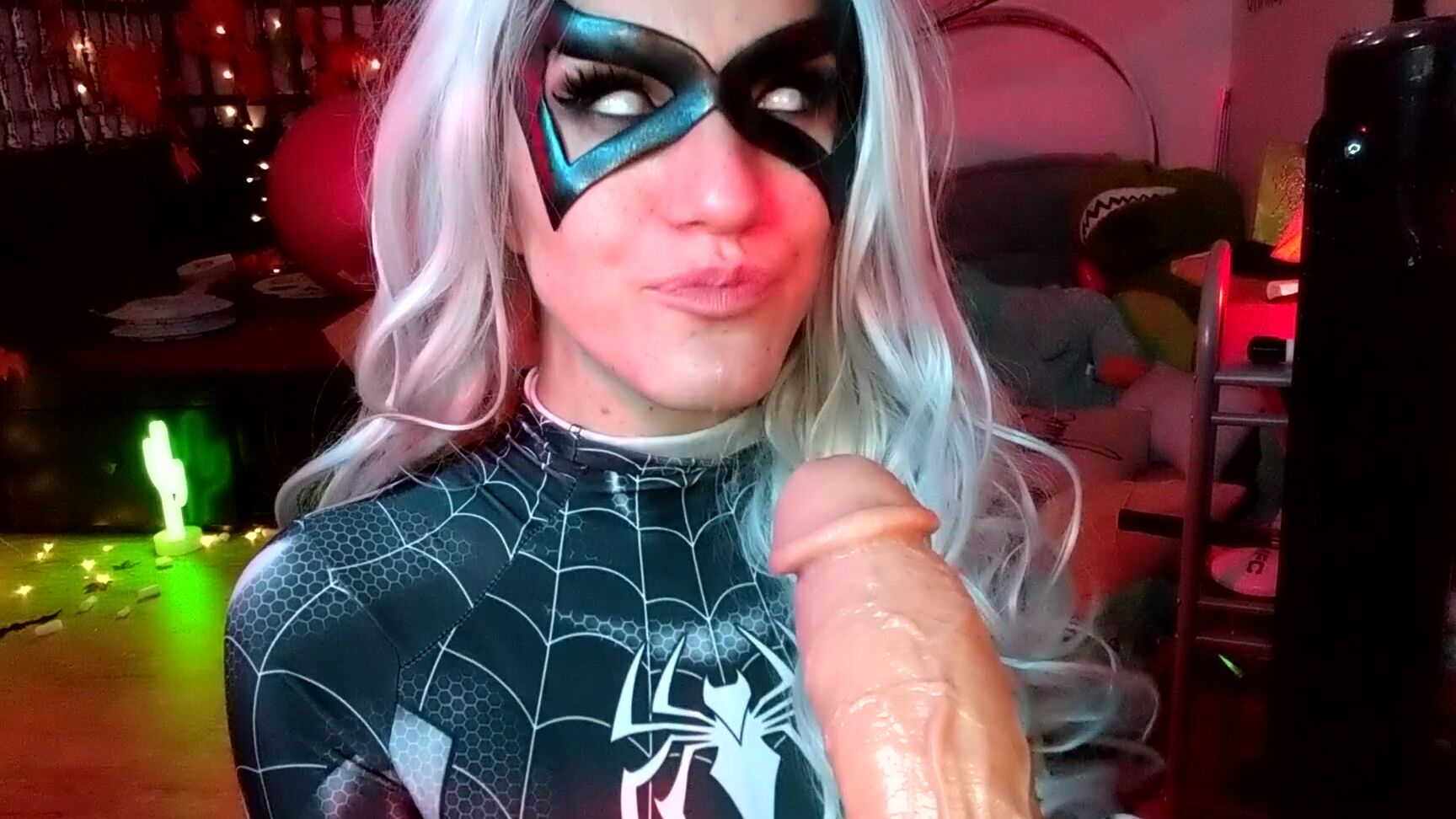 Cosplay, Blow Jobs, Costume, Mirror, Facials lara loxley black cat symbiote mirror bj facial ManyVids