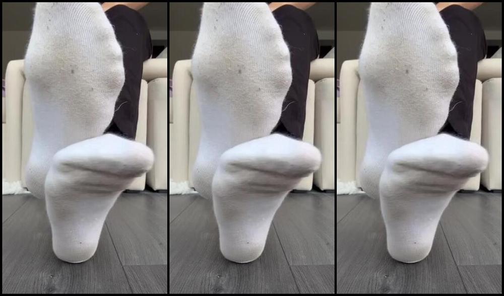 Sarina Jones Nicknamed Sarinajones 03 18 2025 Onlyfans Video Im Pushing These Dirty Socks Into Your Face