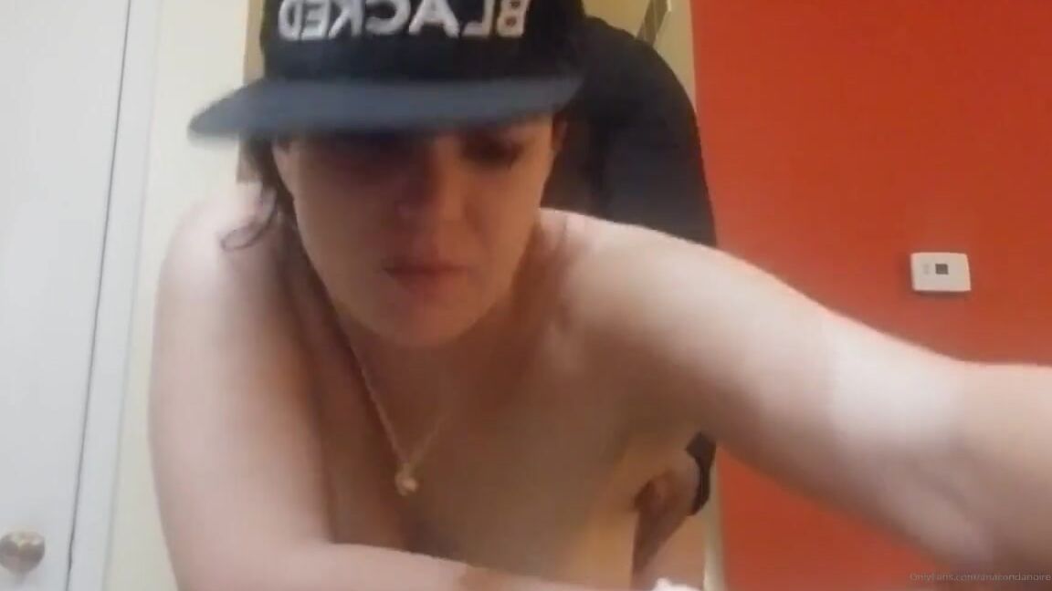 Anacondanoire Onlyfans Ladyanacondahoa Living Her Best Life Everyday The Qos Way