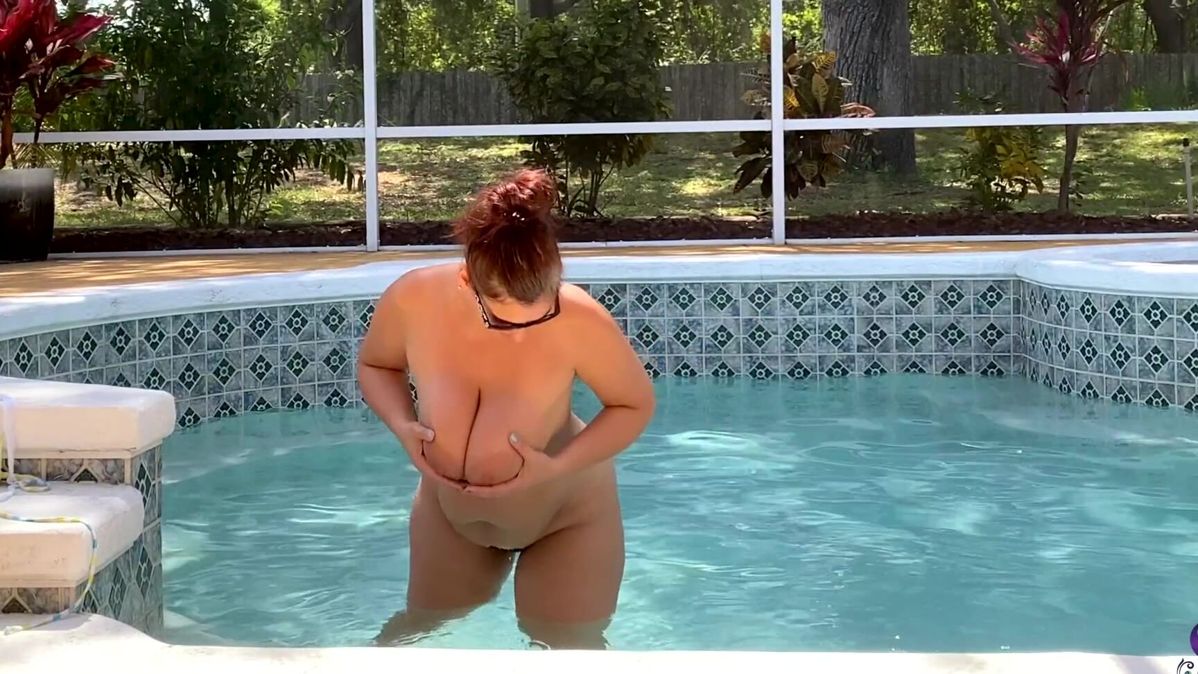 twopeacockprod-04-06-2021-2106426273-thick-girl-thursday-8