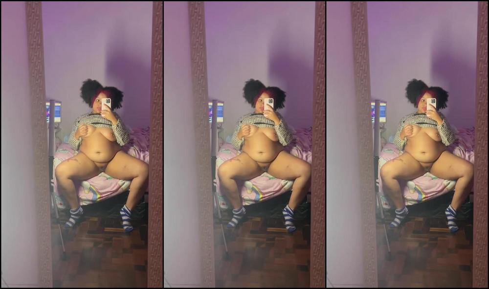 Annacutiepiie 3402078480 07 23 2024 Lonely And Cold Night Would Keep Me Company And Warm Me Up Noite Solit Ria E