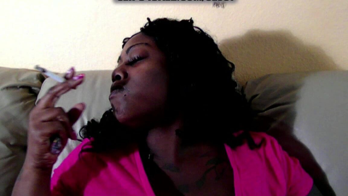 Diamond Lou Bbw Milky Diva Smoking Teasing