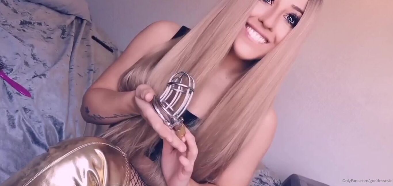 Miss Evie Lock Nicknamed Missevielock Onlyfans Mmm You Know Chastity Is The Only Answer Imagine Being Locke