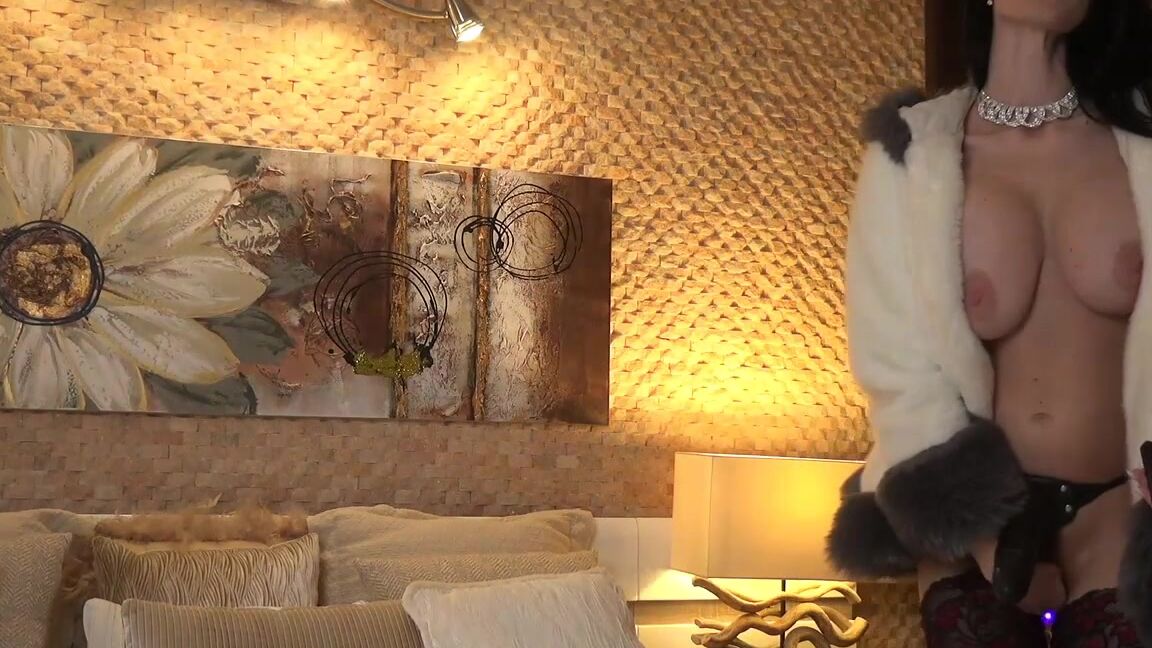 "VivienneRuth" female domination, furries-fursuits, furs, strap-on fur goddess fucks your hungry hole manyvids