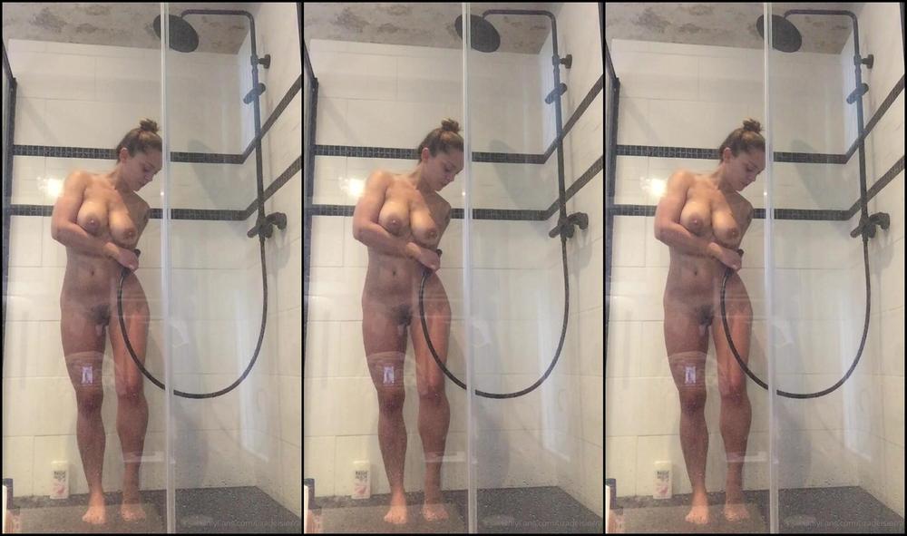 Lizadelsierra Voyeurisme Stalker