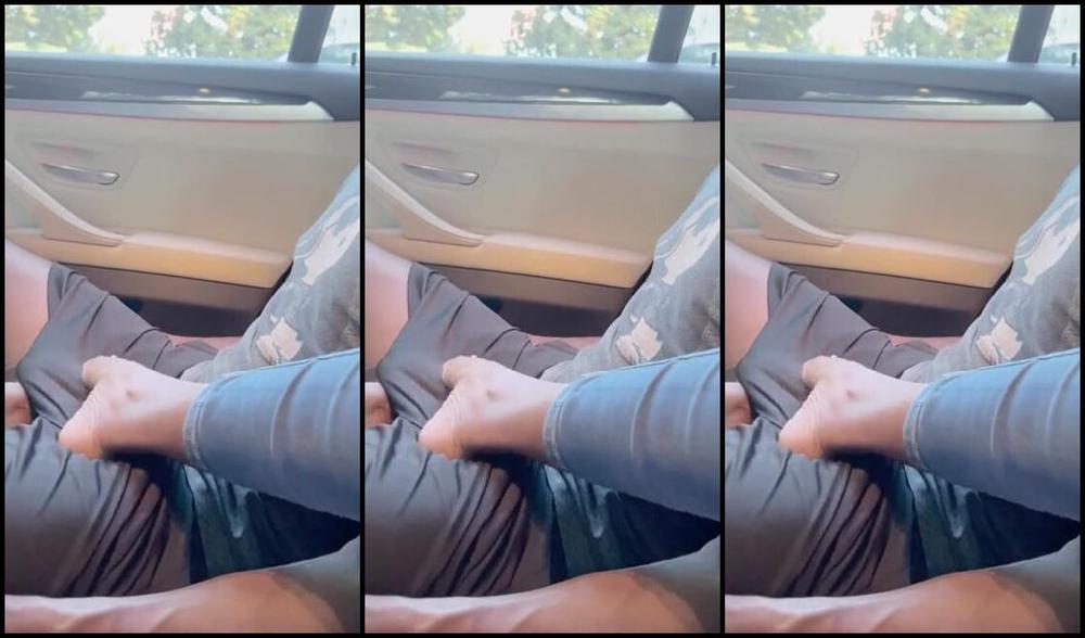 Haitian Babefeet 09 12 2022 Onlyfans Video Sniff My Week Old Potent Socks And Sneakers Hes Obsessed With The Smell Of My Gym