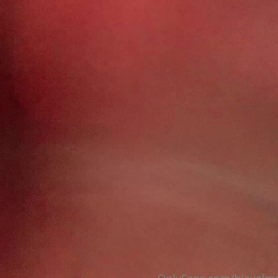 biavelmont-29-06-2021-2148919695-i-m-eating-my-client-and-enjoying-in-his-mouth-je-mange-mon-client-et-profite-dans-sa-bouc