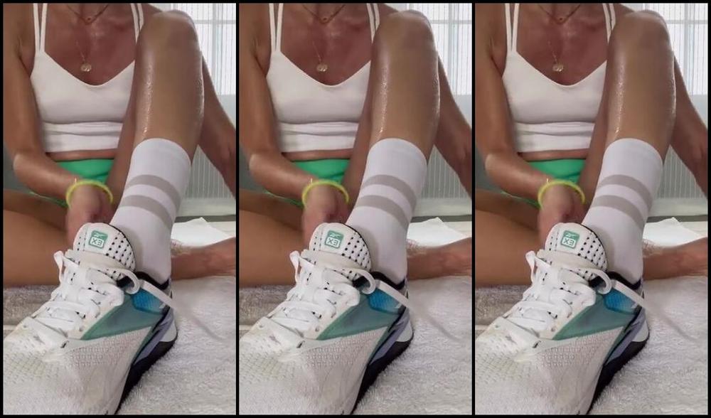 Fitxmama Nicknamed Fitxmama Onlyfans How Do You Feel About Sweat