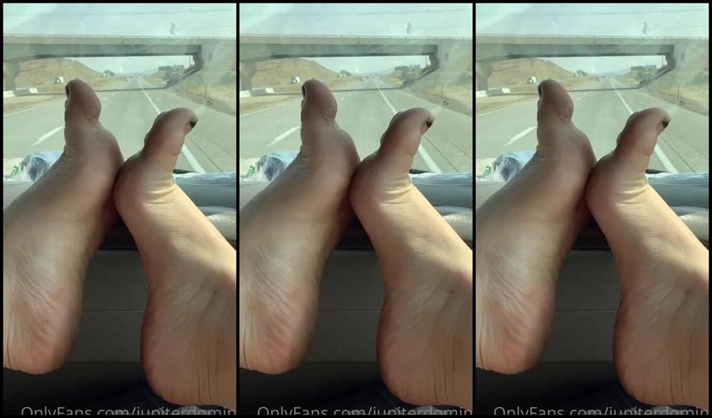 Jupiter Domina Nicknamed Jupiterdomina Onlyfans Ain T Nothin To Look At In Idaho Except Deez Feets