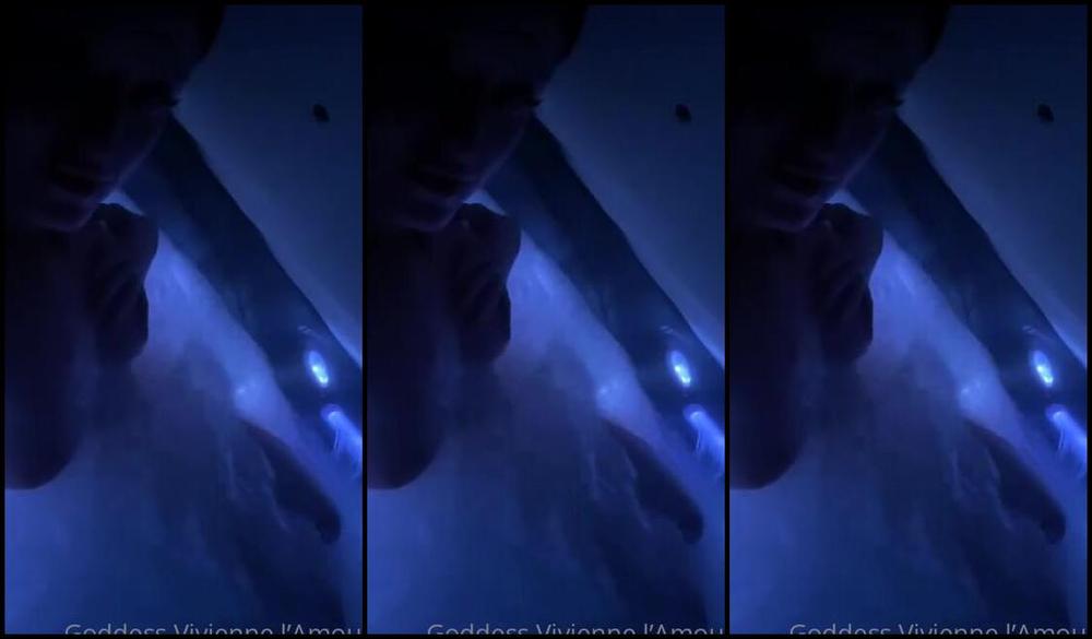 Vivienne L Amour Aka Vlproductionsuk Onlyfans Winter Hot Tubs Are Just The Best